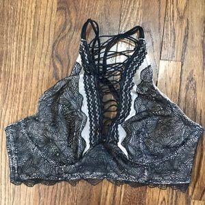 NEW VS Bralette